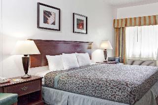Days Inn by Wyndham Federal Way