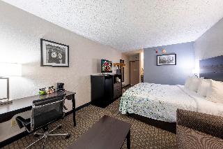 Home Town Inn by Red Roof East Syracuse