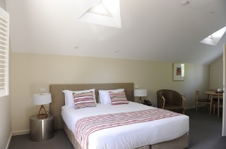 Room
Room
di The Haus Studio Apartments