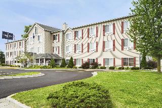 Country Inn & Suites by Radisson, Grand Rapids Air