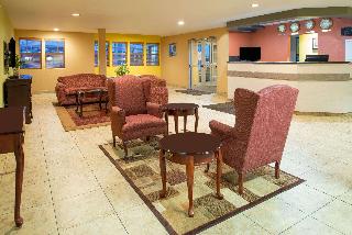 Days Inn & Suites by Wyndham Spokane Airport