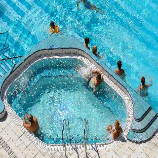 Pool
Pool
di Danubius Health Spa Resort Balnea Eslanade Palace