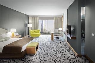 Room
Room
di Sofitel Dubai Downtown