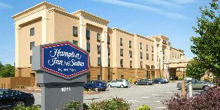 Hampton Inn and Suites Seneca
