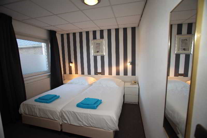 Room
Room
di Het Wapen Van Enkhuizen
