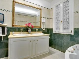 Room
Room
di Regina Elena Apartment