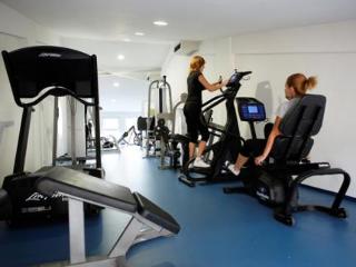 Sports and Entertainment
Sports and Entertainment
di Resort Holiday Spa & Welness Perla