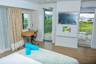 hotel-thumb