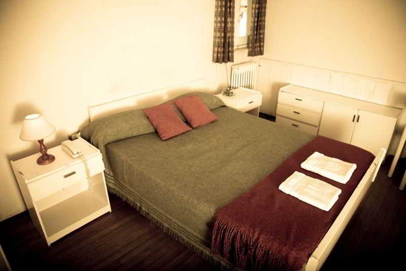 Room
Room
di You San Rafael