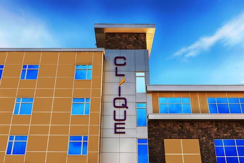 Hotel Clique Calgary Airport image 1