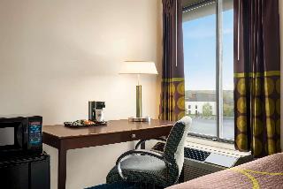 Super 8 by Wyndham Liverpool/Syracuse North Arpt