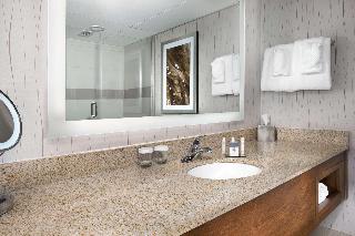 Doubletree By Hilton Lawrence