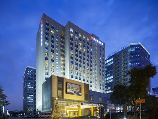 Northern Hotel Shanghai image 1