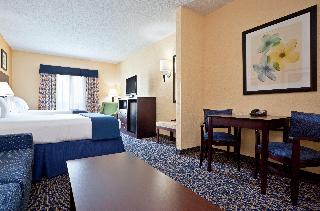 Holiday Inn Express and Suites Akron Regional Airp