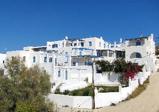 Cleopatra Homes hotel, 
Paros, Greece.
The photo picture quality can be
variable. We apologize if the
quality is of an unacceptable
level.