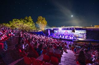 Desportos y Entretenimento