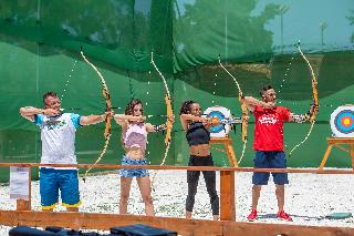 Desportos y Entretenimento