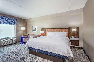 Hampton Inn & Suites Kittery-Portsmouth