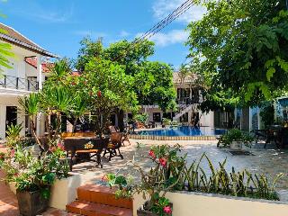 Vientiane Garden Villa Hotel 비엔티안 Laos thumbnail