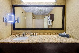 La Quinta Inn & Suites Elkview - Charleston NE