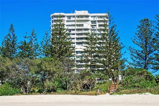 Cashelmara Beachfront Apartments image 1