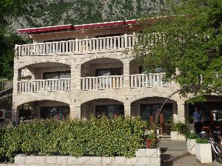 Apartments Bella di Mare Dobrota Montenegro thumbnail