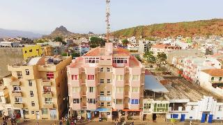 Residencial Cosmos サンティアゴ Cape Verde thumbnail