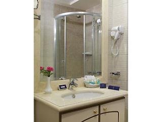 Room
Room
di Manazel Al Ain Mercure