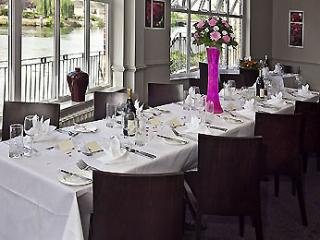 General view
General view
di Mercure London Staines Hotel