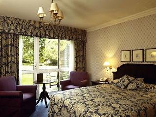 General view
General view
di Mercure Farnham Bush Hotel