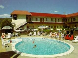 Pool
 di Econo Lodge  Inn & Suites
