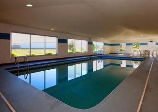Pool
 di Comfort Inn & Suites