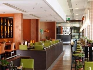 General view
General view
di Courtyard By Marriott Zurich Nord