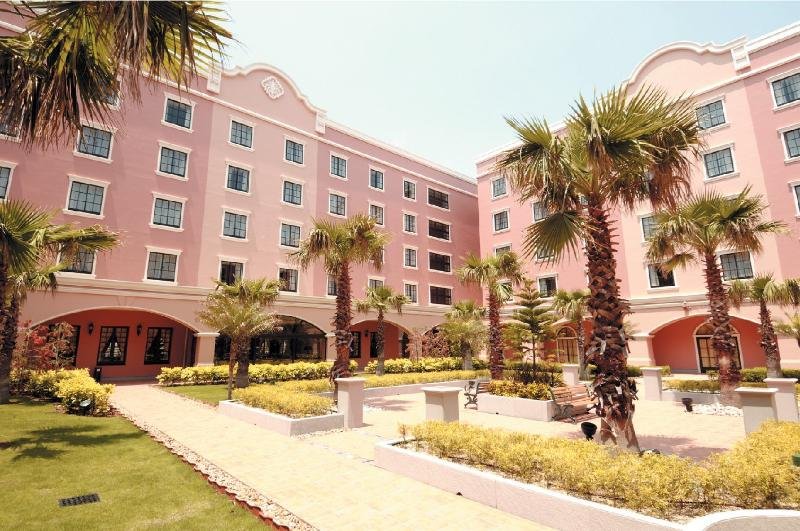 General view
 di Palm Terrace Hotel