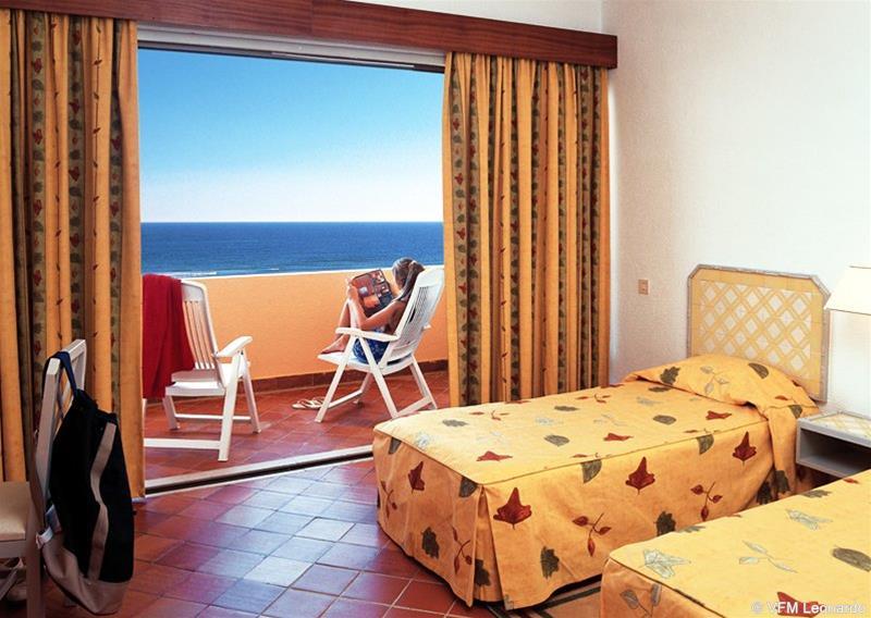 This photo about Aqua Meia Praia shared on HyHotel.com
