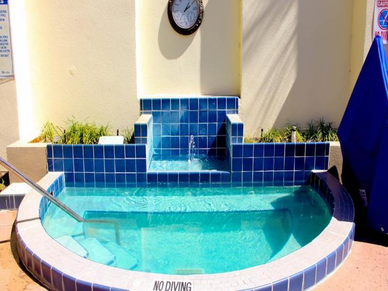 在meiguo.com看到的Hawthorn Suites Orlando的介绍图片