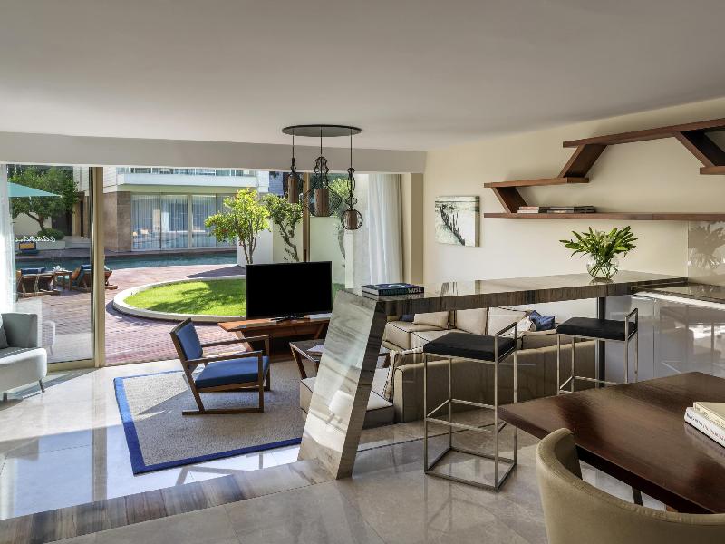 cheap resort hotels  to Spend holiday with family