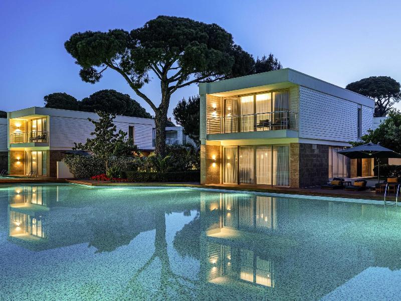 cheap resort hotels  to Spend holiday with family