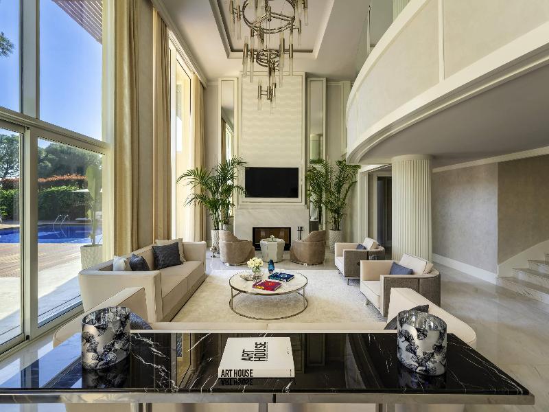 cheap resort hotels  to Spend holiday with family