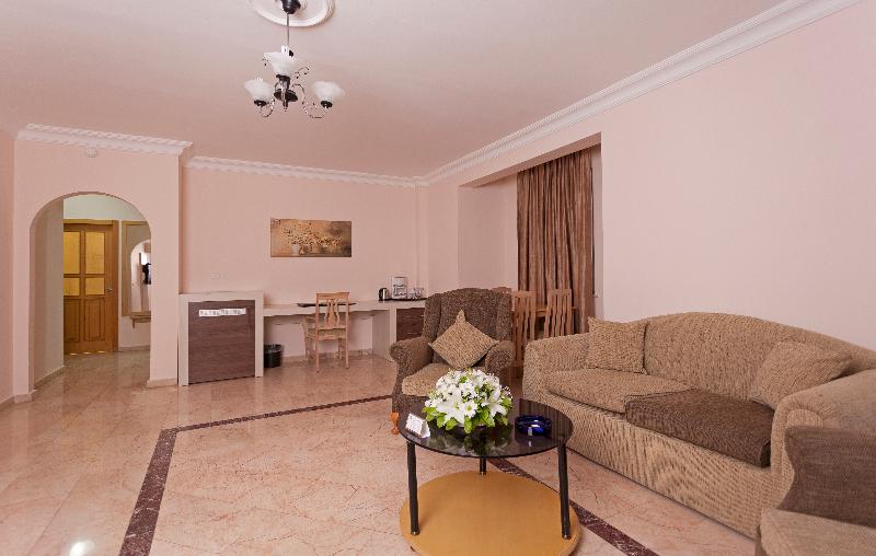 cheap resort hotels  to Spend holiday with family