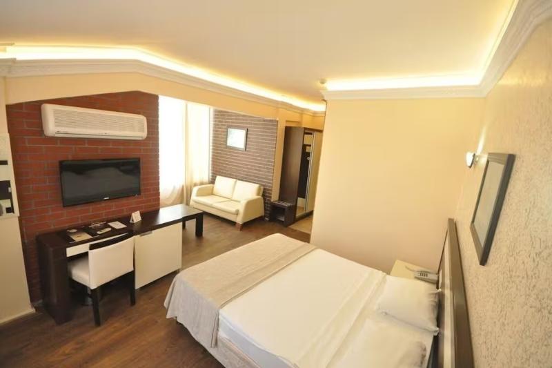 Room ROO.1B