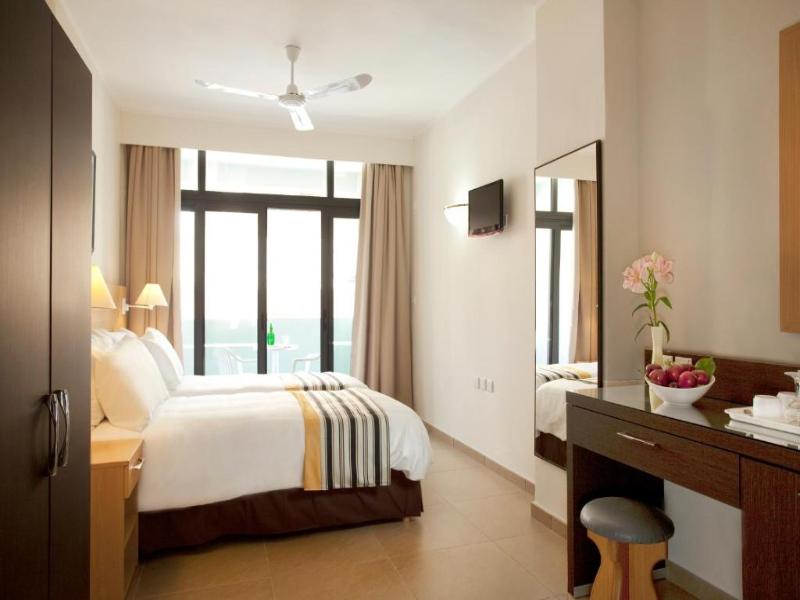 cheap resort hotels  to Spend holiday with family