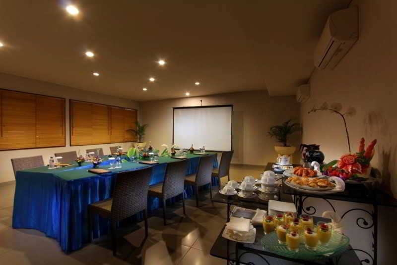 This photo about The Oasis Beach Benoa shared on HyHotel.com