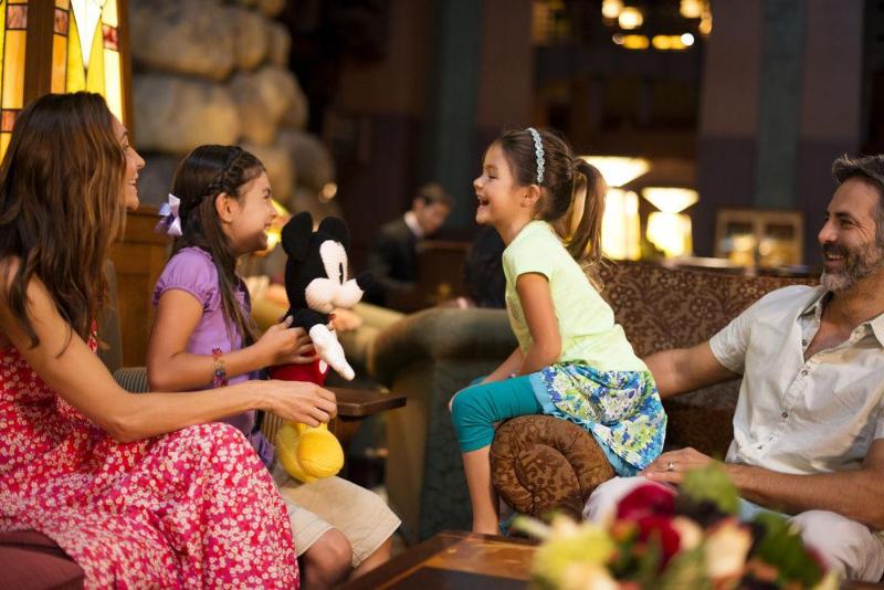在meiguo.com看到的Disney's Grand Californian Hotel & Spa的介绍图片