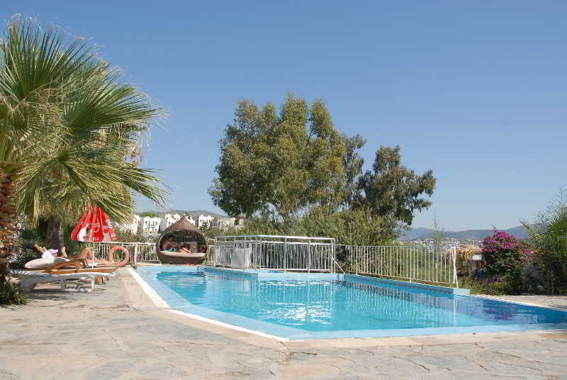 This photo about Peda Hotels Akvaryum Beach shared on HyHotel.com