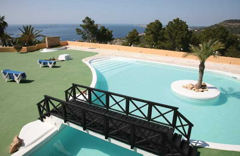 This photo about Cala Vadella Resort shared on HyHotel.com