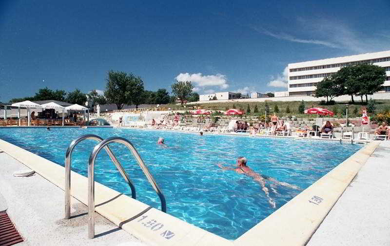 This photo about Alen Mak 7 shared on HyHotel.com