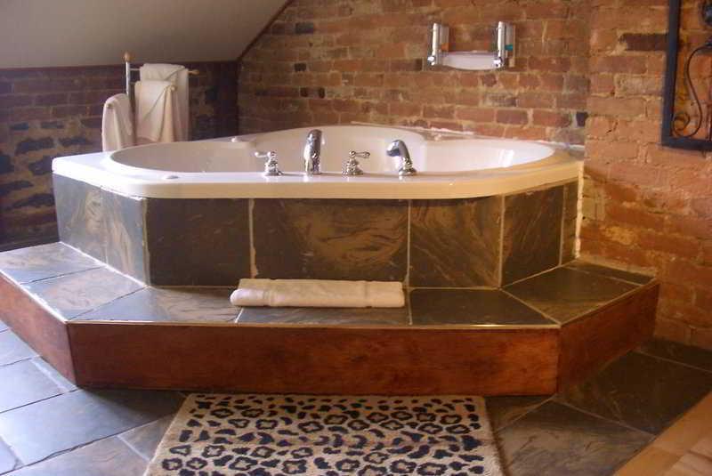 This photo about Le Jazz St. Denis shared on HyHotel.com