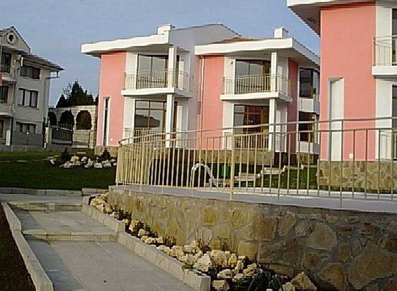 This photo about Sunny Villas shared on HyHotel.com
