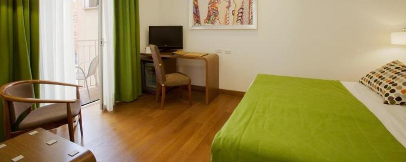 This photo about Plaza Varese shared on HyHotel.com